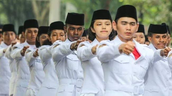 Paskibraka Nasional 2025 Dikukuhkan di Istana: 76 Putra-Putri Terbaik Siap Kibarkan Merah Putih