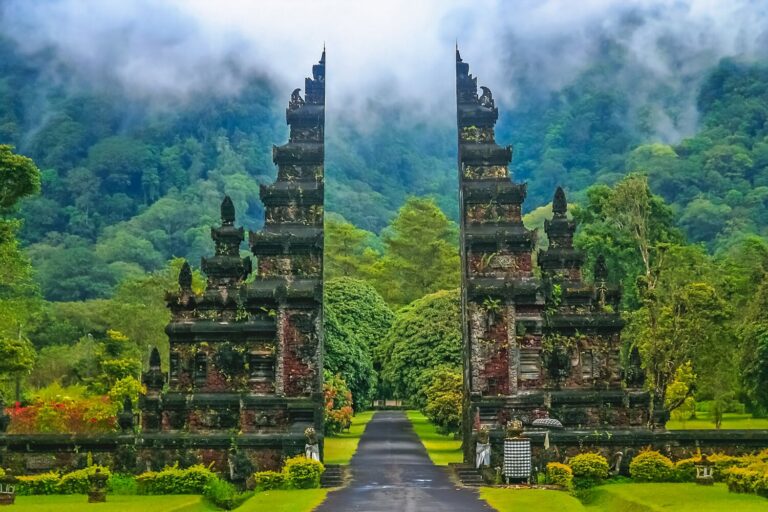 Bali 2025: Pariwisata Hijau, Budaya Hindu, dan Transformasi Digital